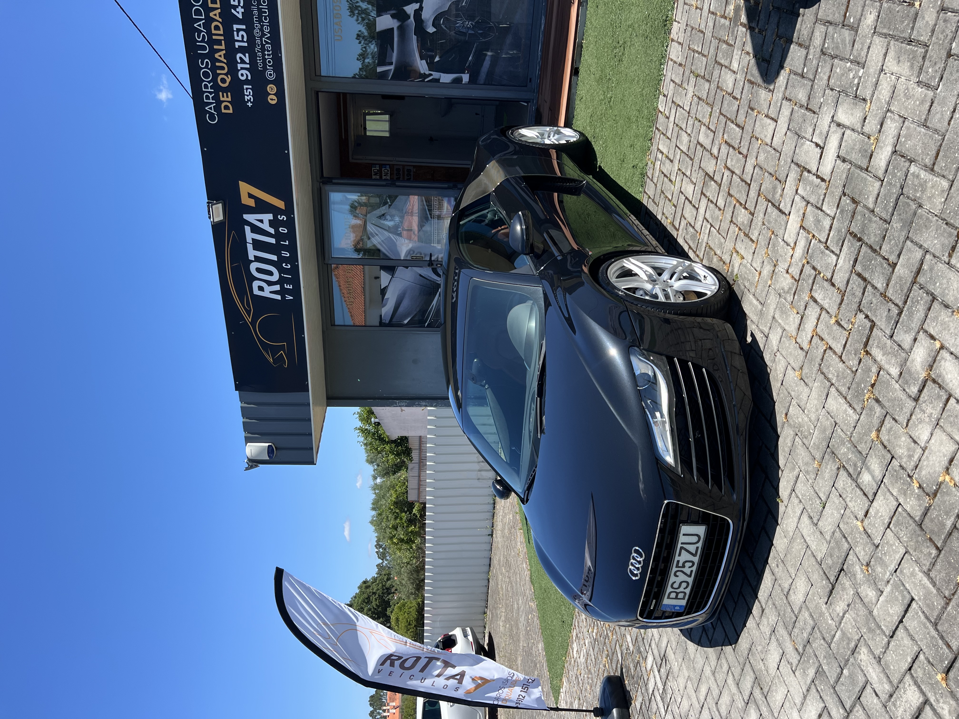 Audio R8 V8 