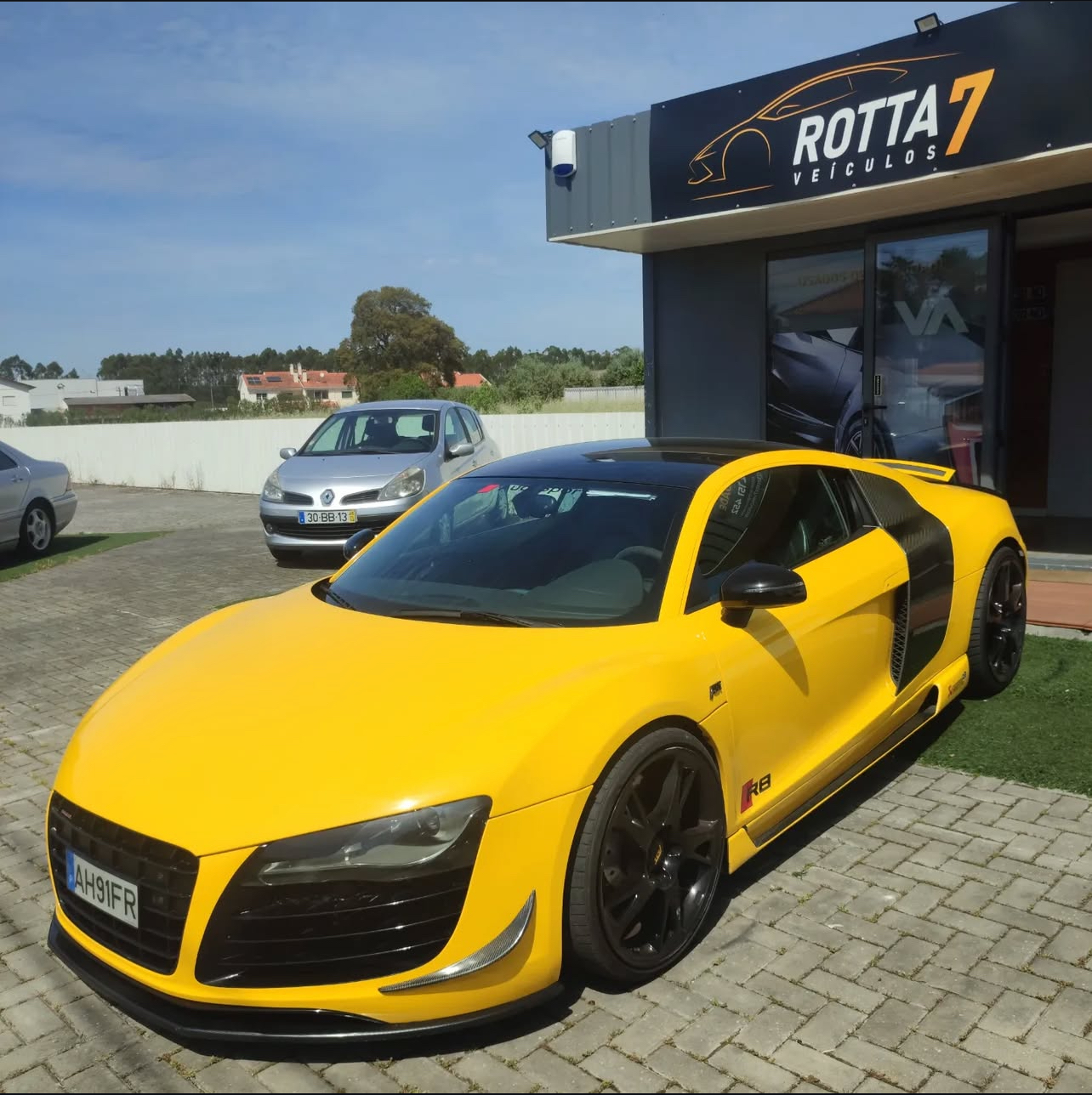 Audio R8